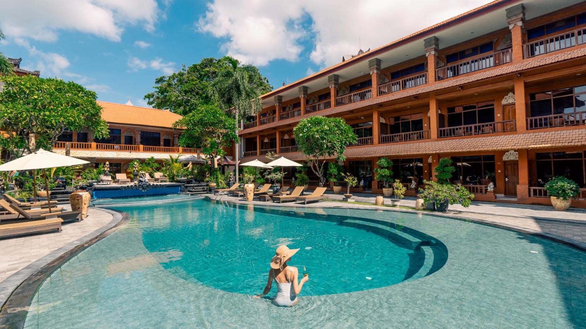 Wina Holiday Villa Kuta Lombok Exteriör bild
